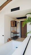 To Be Social House