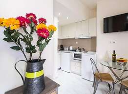 Melina Apartments