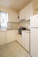 Melina Apartments