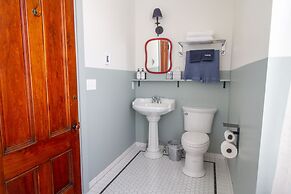 Pert House