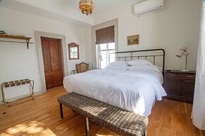 Pert House