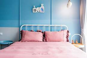 Happiness Pink B&B