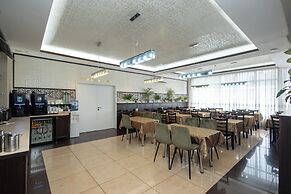 Iris Hotel