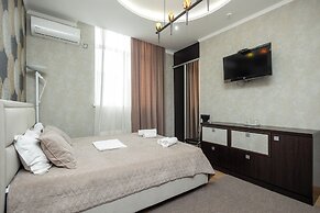 Iris Hotel
