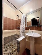 Iris Hotel