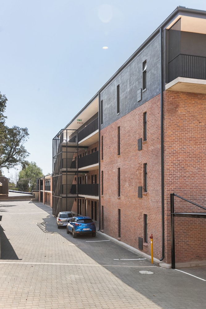 Hyde Park House Apartments
