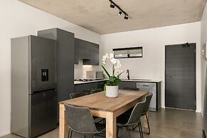 Hyde Park House Apartments