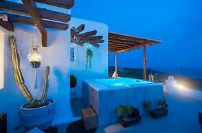 Evilia Mykonian Villa with Jaccuzi