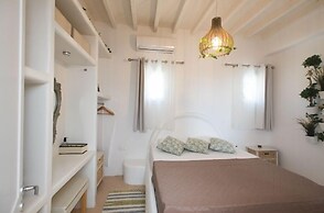 Evilia Mykonian Villa with Jaccuzi