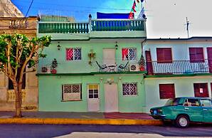 Casa De Las Banderas