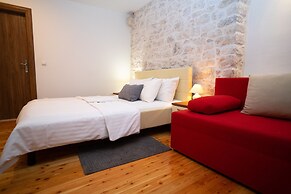 Stone House Marino