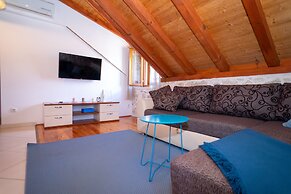 Stone House Marino