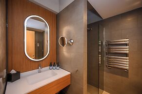 Silica Hotel