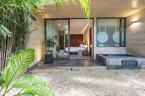 Mistiq Tulum