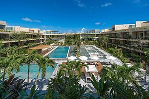 Mistiq Tulum