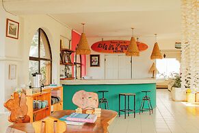 Zulu Surf Hotel