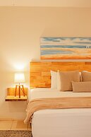 Zulu Surf Hotel