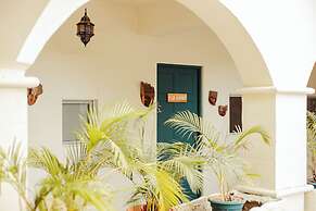 Zulu Surf Hotel