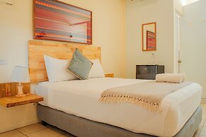 Zulu Surf Hotel