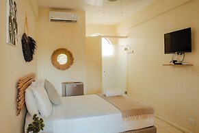Zulu Surf Hotel