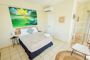Zulu Surf Hotel