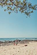 Zulu Surf Hotel