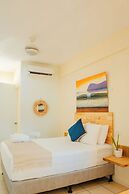 Zulu Surf Hotel