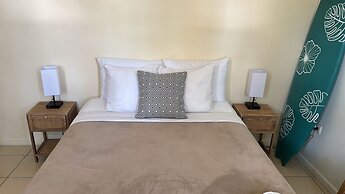 Zulu Surf Hotel