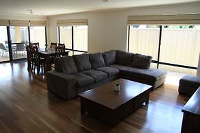 Southern River Family Accommodation