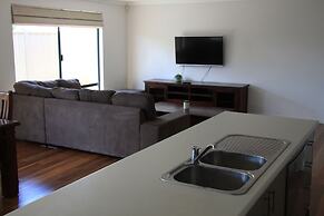 Southern River Family Accommodation