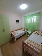 Apartments Ivo