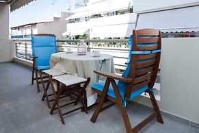 Elegant & Spacious  Apt. with Sea View