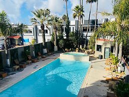 Hotel Enjoy