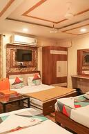 Hotel Mukesh residency