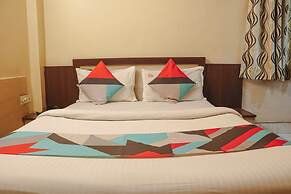 Hotel Mukesh residency