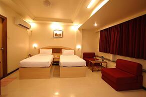 Hotel Suyash Deluxe