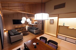 Rinn Gion Shirakawa