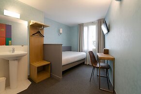 The Walled off Hotel Paris
