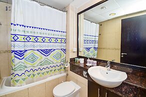 LZZ - Furnished Studio with Balcony