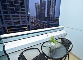 LZZ - Furnished Studio with Balcony