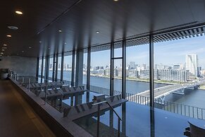 La Vista Tokyo Bay