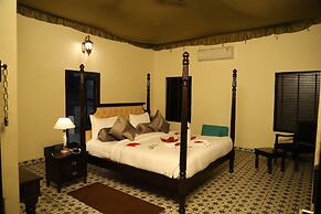 The Pench International