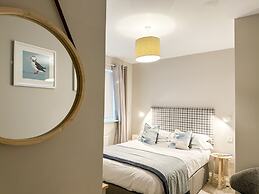 Beach House Hotel