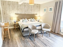 Beach House Hotel