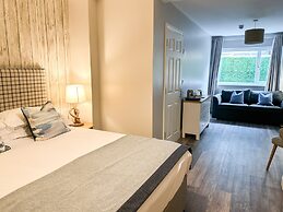 Beach House Hotel
