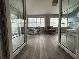 Beach House Hotel