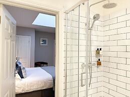 Beach House Hotel