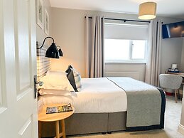 Beach House Hotel