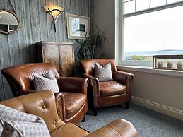 Beach House Hotel