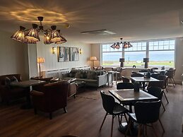 Beach House Hotel